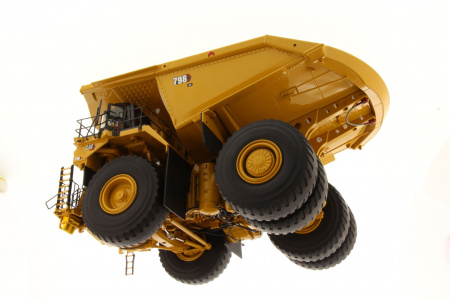 Cat 798 AC горный самосвал 1:50