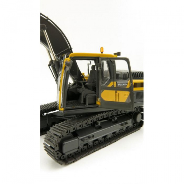 Volvo EC 200D excavator with shovel  Экскаватор с лопатой 1:50